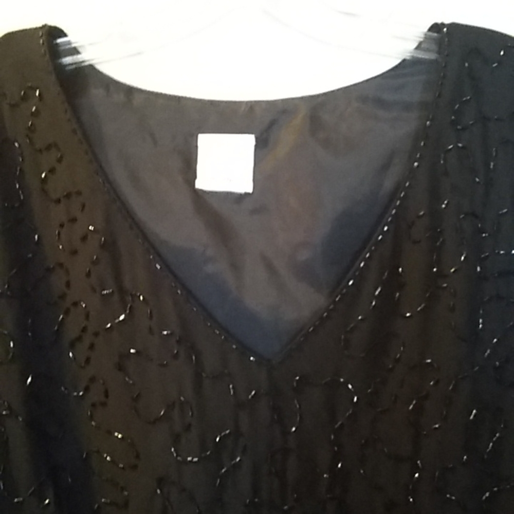 Dramatic Diagonal Top - image 3